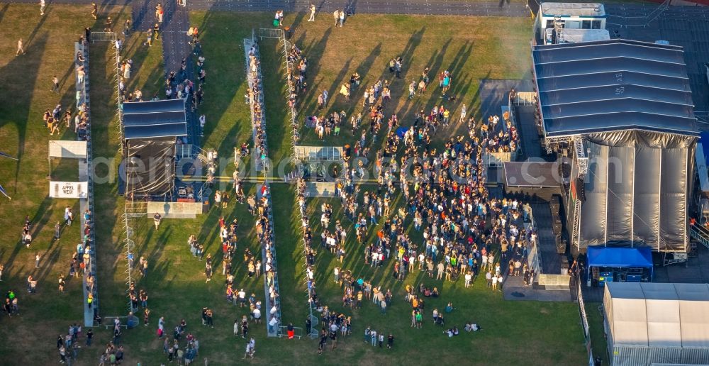 Lüdenscheid from above - Bautz Festival on Sports facility grounds of stadium Nattenberg-Stadion Am Nattenberg in Luedenscheid in the state North Rhine-Westphalia, Germany