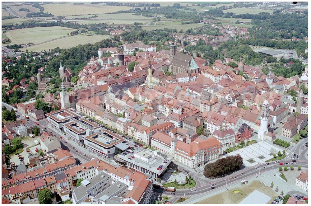 Aerial photograph Bautzen - 15.08.2004, Bautzen Blick auf das Kornmarktcenter Bautzen, dass nun fast 4 Jahre steht; die Eröffnung fand am 20.9.2000 statt und umfasst seitdem ca. 70 verschiedene Läden. 02625 Bautzen