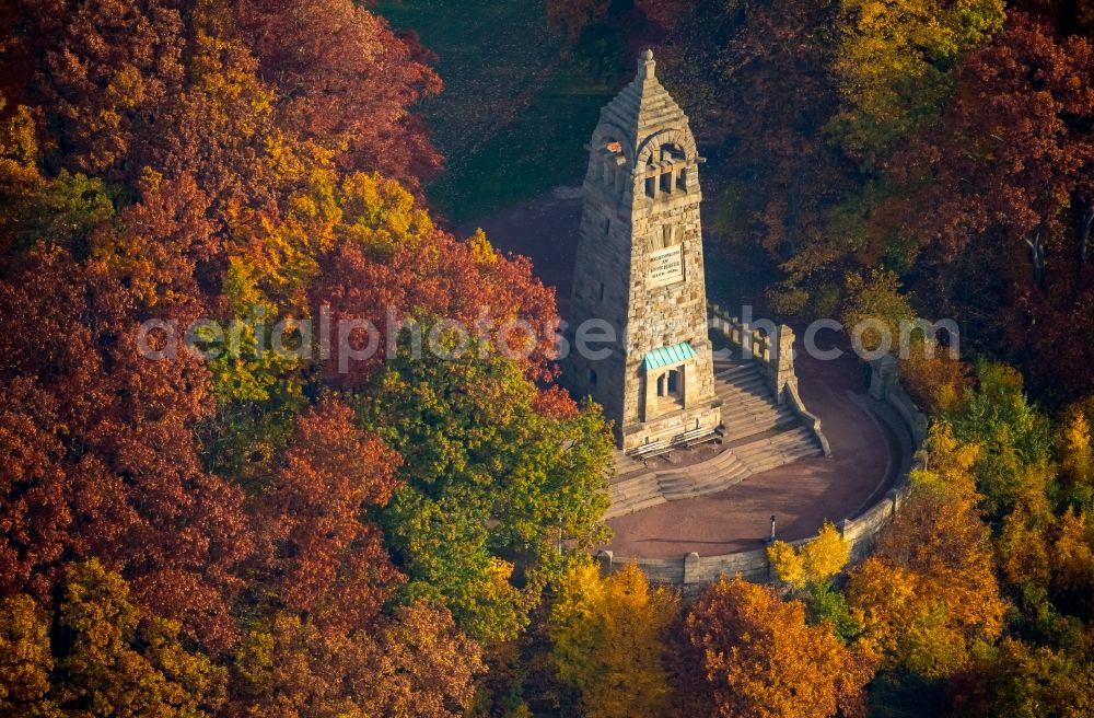 Aerial photograph Witten - Structure of the observation tower Berger-Memorial in the South of Witten in the state of North Rhine-Westphalia. The tower is located in the recreational forest region of Hohenstein