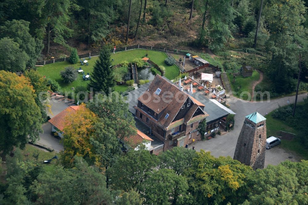 Dossenheim from the bird's eye view: Structure of the observation tower Hoehengaststaette zum weissen Stein in Dossenheim in the state Baden-Wuerttemberg