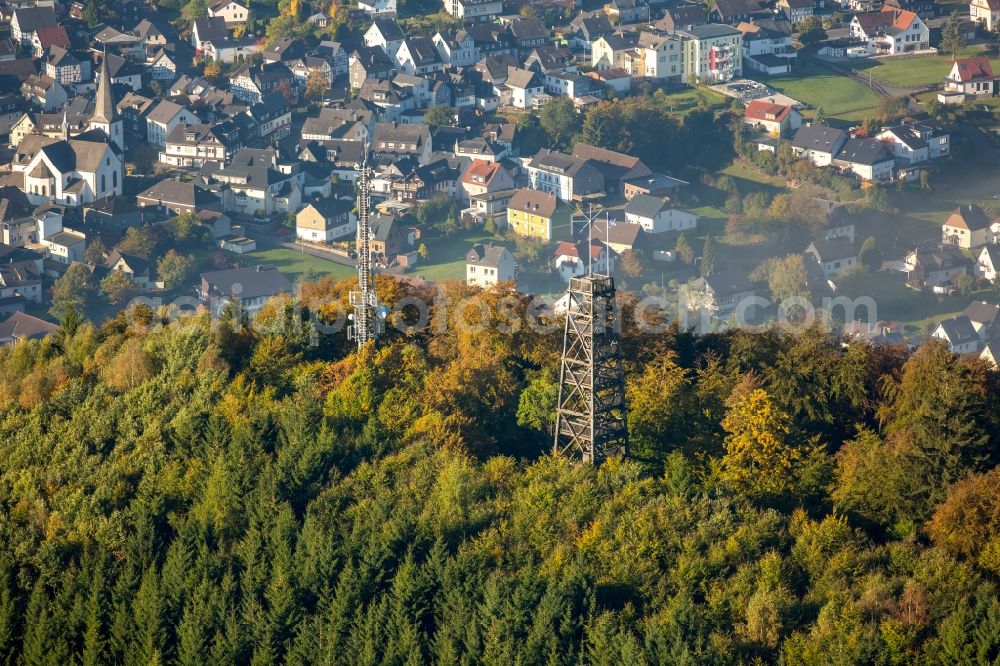 Meschede from the bird's eye view: Structure of the observation tower Kueppelturm in Meschede in the state North Rhine-Westphalia