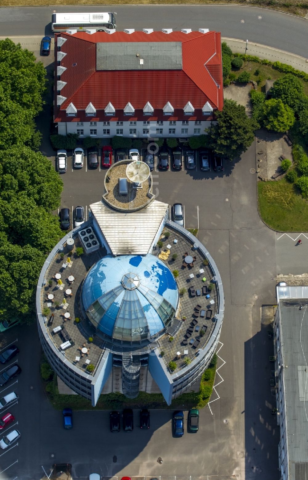 Hattingen from the bird's eye view: Building the tower SATKOM Ruhr Tower in commercial and landscape park Henrichshuette Hattingen Hattingen in North Rhine-Westphalia