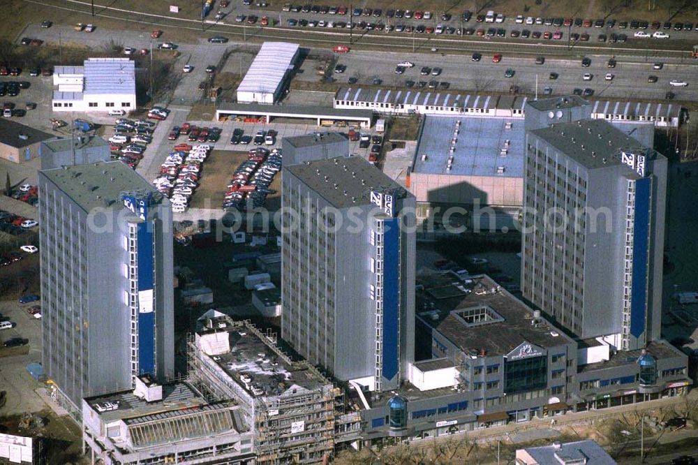 Aerial image Berlin-Hohenschönhausen - BCA-Hotelumbau an der Landsberger Allee