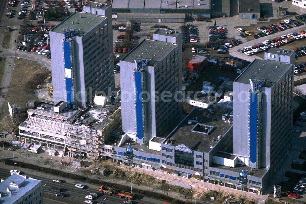 Aerial photograph Berlin -Hohenschönhausen - BCA-Hotelumbau an der Landsberger Allee