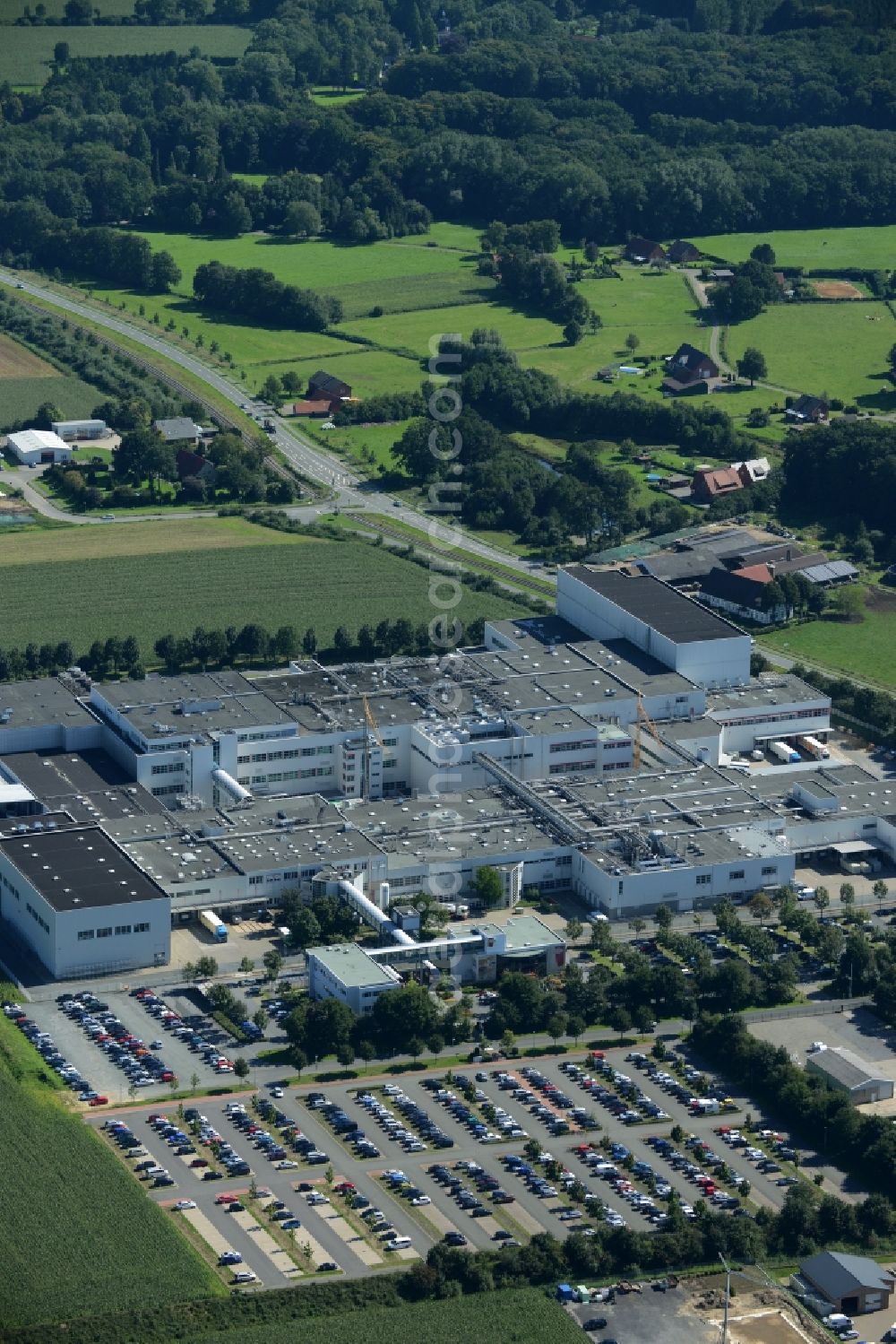 Mettingen from the bird's eye view: Bakery and confectionary of the Coppenrath & Wiese KG and subsidiary company Backsfrost Caldino GmbH in Mettingen in the state North Rhine-Westphalia