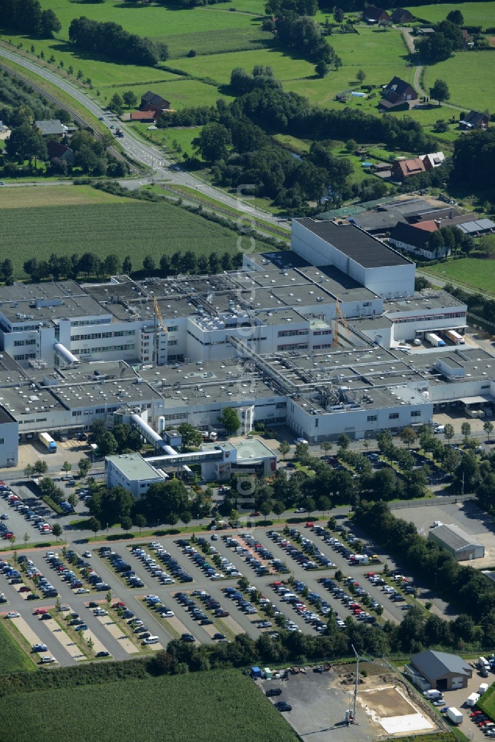 Aerial image Mettingen - Bakery and confectionary of the Coppenrath & Wiese KG and subsidiary company Backsfrost Caldino GmbH in Mettingen in the state North Rhine-Westphalia