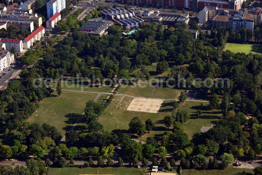 Aerial image Berlin OT Friedrichshain - View of a beachvolleyballfield in the Volkspark Friedrichshain in Berlin