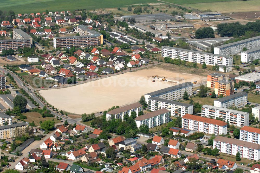 Schwedt from above - Blick auf das Bebauungsgebiet / Planungsfläche Flur 54 Ferdinand-von-Schill-Straße und Fritz-Krumbach-Straße im Stadtteil Neue Zeit, ein ehemaliges Kraftverkehrsgelände mit Garagen.