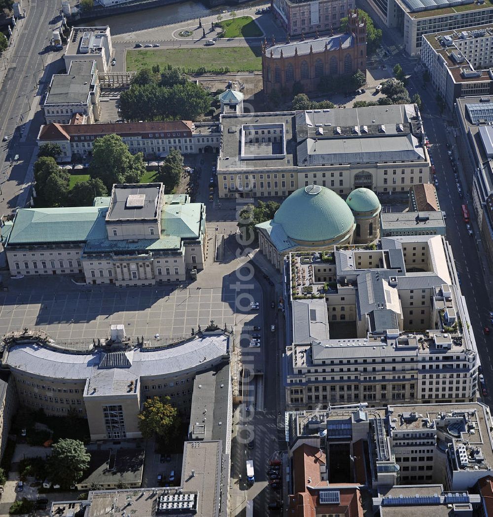 Berlin from the bird's eye view: Der Bebelplatz am Boulevard Unter den Linden mit der Alten Bibliothek,der Deutschen Staatsoper und der St.Hedewig-Kathedrale. The Bebel Square on the boulevard Unter den Linden with the Old Library, the German State Opera and the St. Hedwig-Cathedrale.