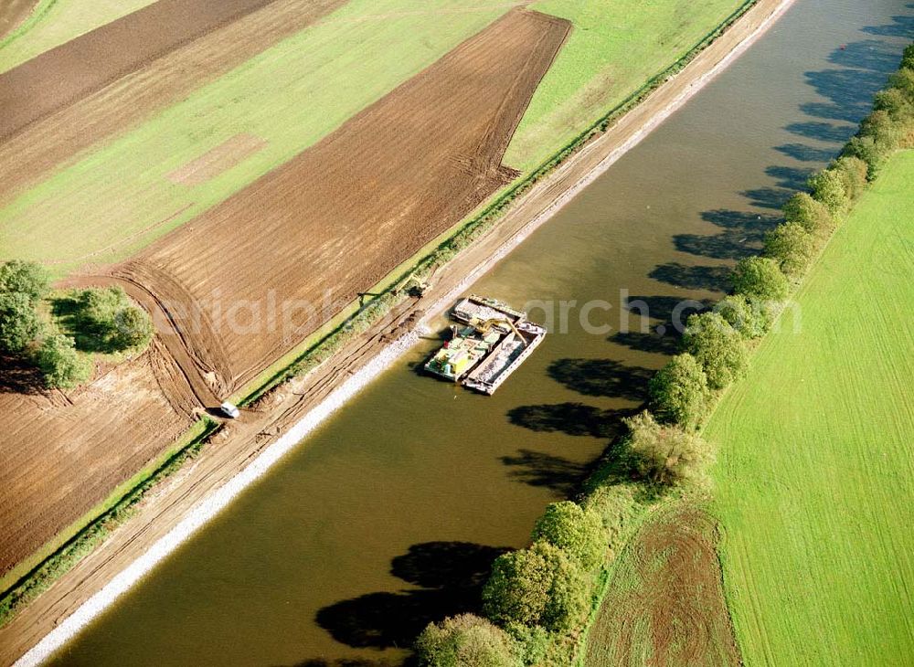 Parchau from the bird's eye view: Befestigung der Umleitung des Elbe - Havel - Kanal im Bereich von Parchau.