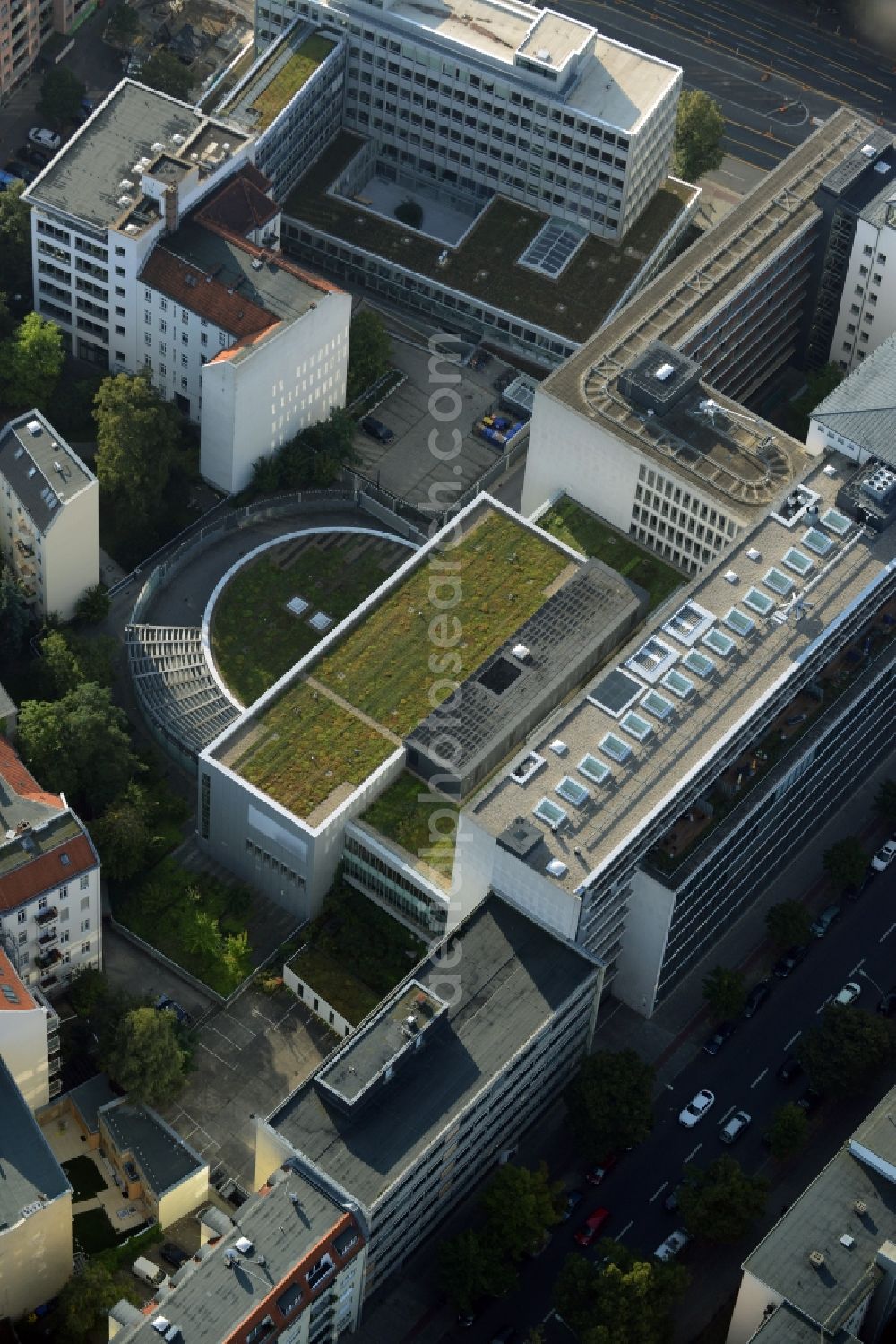 Berlin from the bird's eye view: Green roof of an office building in Leibnizstrasse in the Charlottenburg part of Berlin in Germany