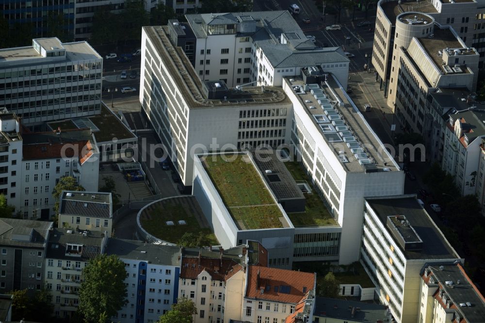 Aerial image Berlin - Green roof of an office building in Leibnizstrasse in the Charlottenburg part of Berlin in Germany