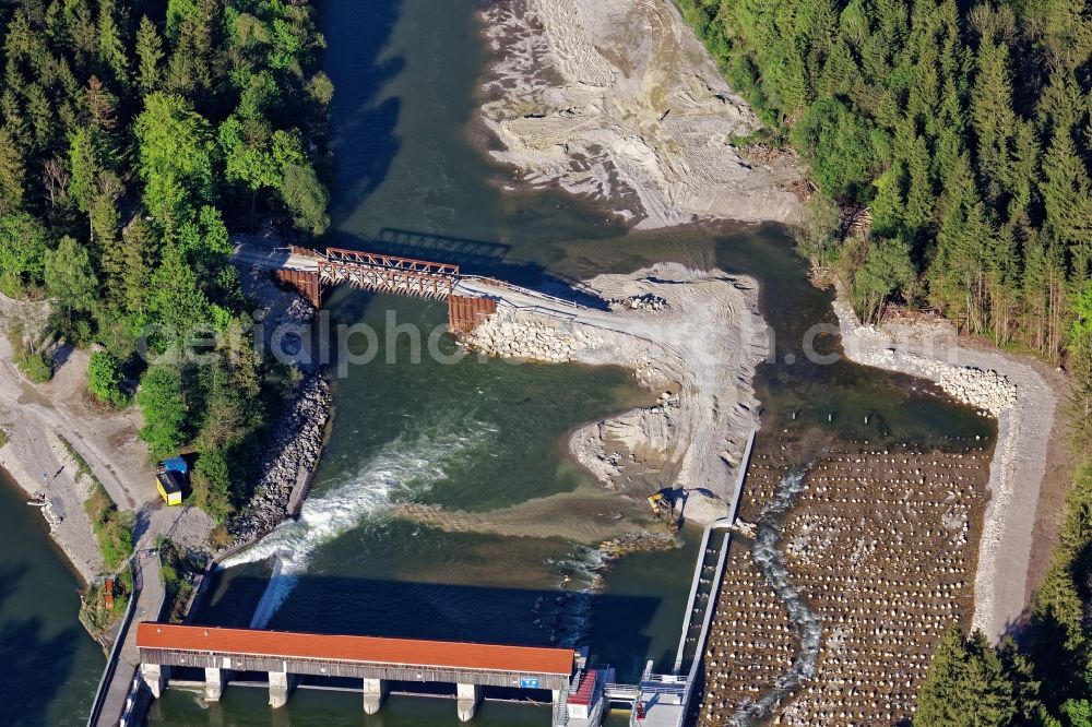 Aerial image Baierbrunn - Temporary bridge at the Isar weir at Baierbrunn in the district of Munich in Bavaria