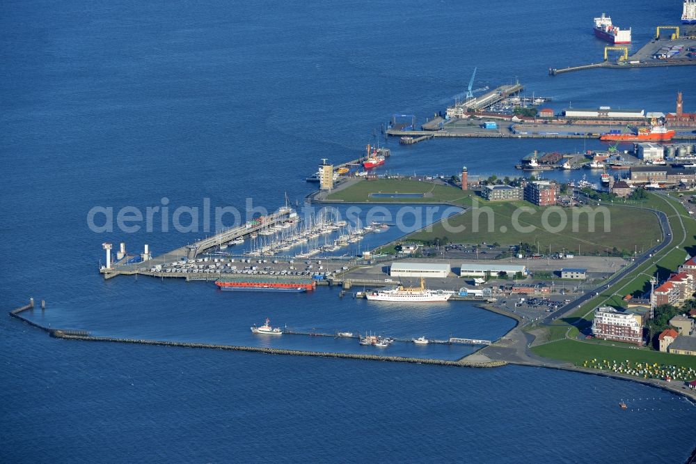 Cuxhaven from above - Loading loading dock in the harbor area of the port with the Americas Pier Steubenhoeft in Cuxhaven in Lower Saxony