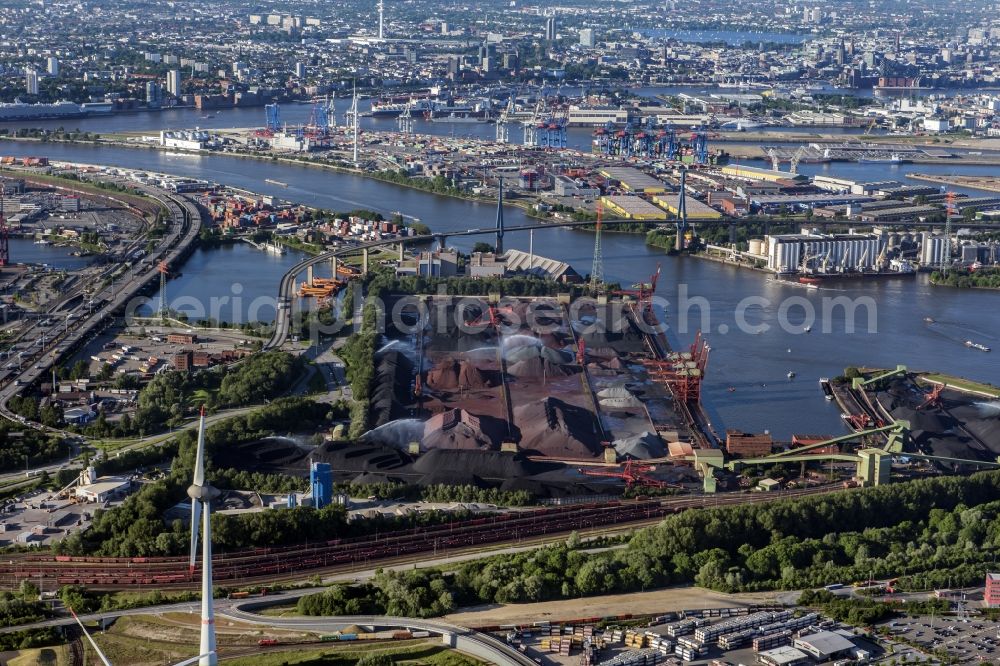 Aerial photograph Hamburg - Loading zone for sand and bulk material in the harbour in Hamburg and refuse utilisation facility MVR Muellverwertung Rugenberger Damm GmbH & Co. KG