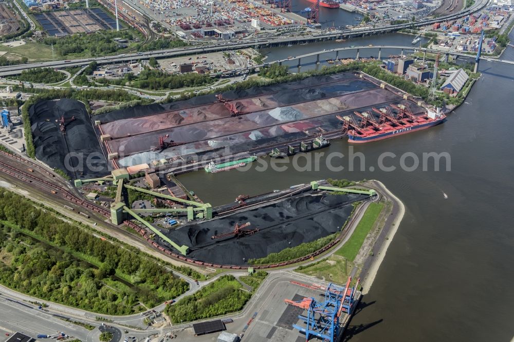 Aerial photograph Hamburg - Loading zone for sand and bulk material in the harbour in Hamburg and refuse utilisation facility MVR Muellverwertung Rugenberger Damm GmbH & Co. KG