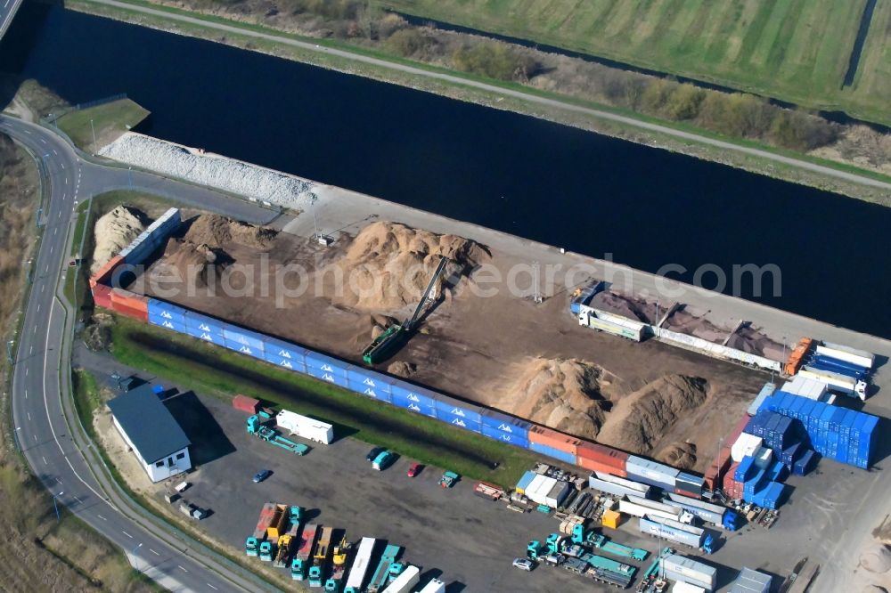 Aerial image Wustermark - Loading zone for sand and bulk material in the harbour in Wustermark in the state Brandenburg, Germany