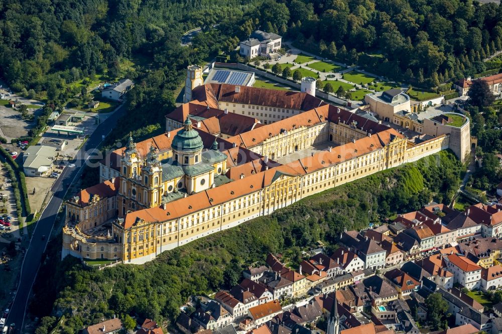 Aerial photograph Melk - Benedictine Abbey of Melk in Lower Austria at Melk on the banks of the Danube in Austria