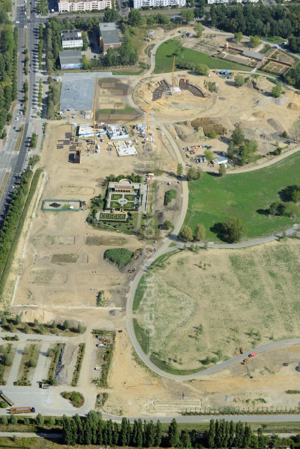 Berlin from the bird's eye view: Area of the main entrance of the site of IGA 2017 in the Recreational Park Marzahn in the district of Marzahn-Hellersdorf in Berlin. The heart of the International gerden exibition will be the Gaerten der Welt - Gardens of the World. The Italian Renaissance Garden is located near the entrance on Blumberger Damm