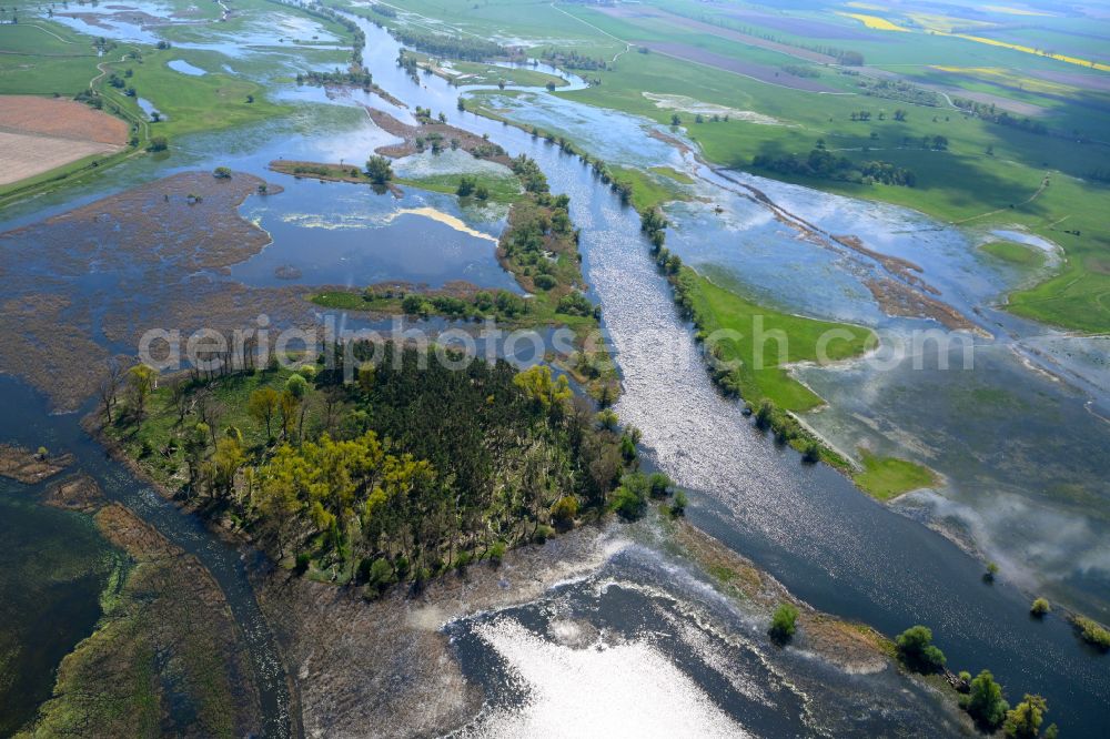 Aerial image Jederitz - Riparian areas and flooded flood meadows due to a river bed leading to flood levels the Havel in Jederitz in the state Saxony-Anhalt, Germany