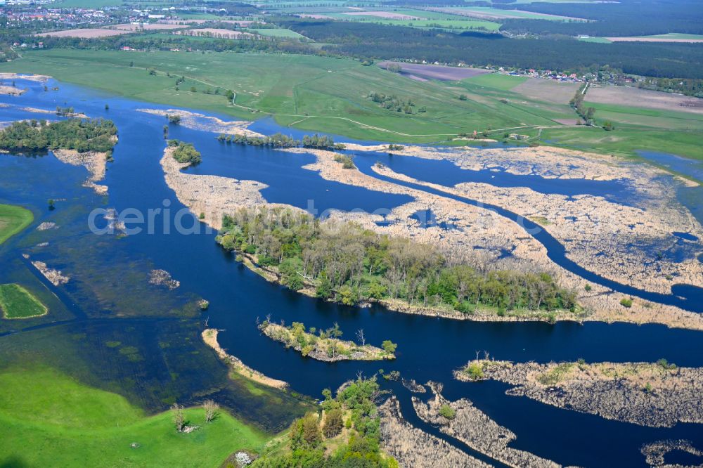 Aerial photograph Jederitz - Riparian areas and flooded flood meadows due to a river bed leading to flood levels the Havel in Jederitz in the state Saxony-Anhalt, Germany