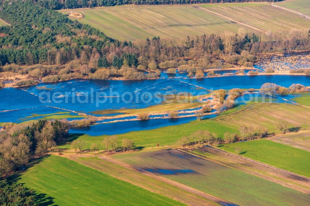 Aerial photograph Bremervörde - Riparian areas and flooded flood meadows due to a river bed leading to flood levels of Oste in Bremervoerde in the state Lower Saxony, Germany