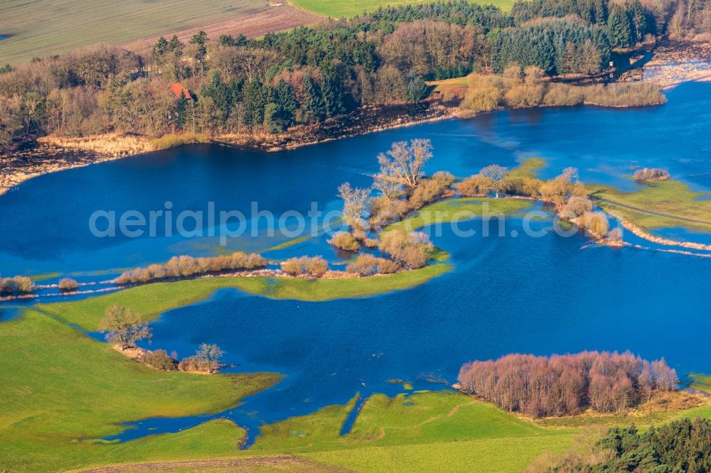 Aerial photograph Bremervörde - Riparian areas and flooded flood meadows due to a river bed leading to flood levels of Oste in Bremervoerde in the state Lower Saxony, Germany