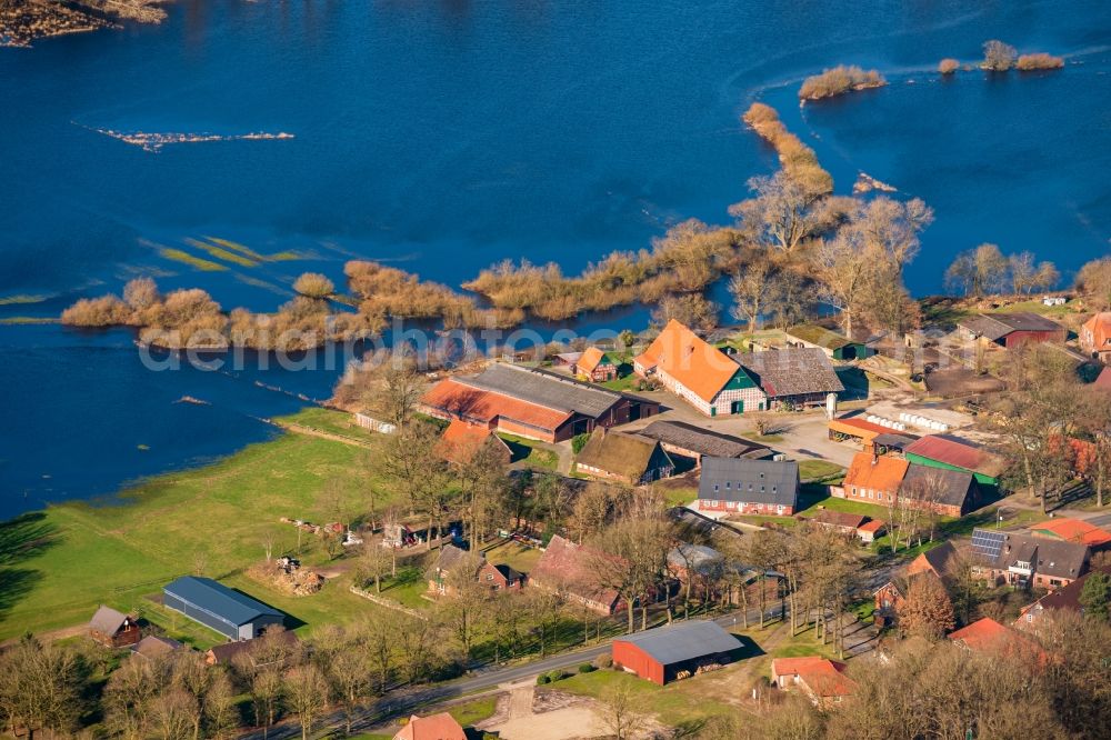 Aerial photograph Bremervörde - Riparian areas and flooded flood meadows due to a river bed leading to flood levels of Oste in Bremervoerde in the state Lower Saxony, Germany