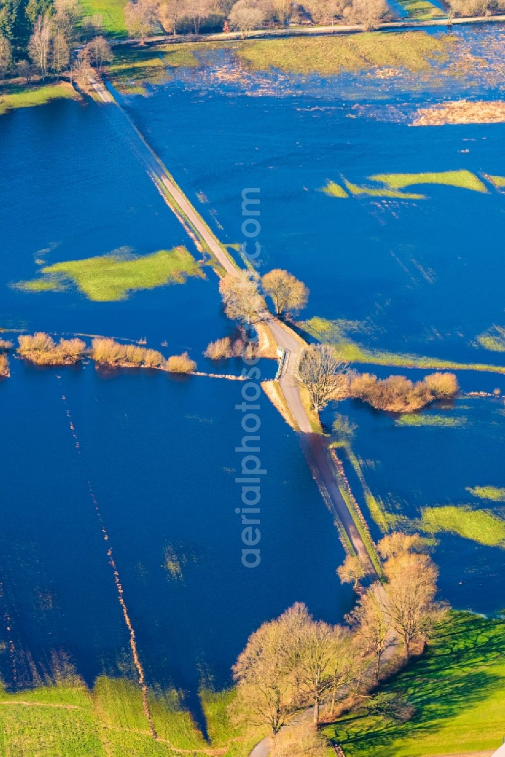 Bremervörde from above - Riparian areas and flooded flood meadows due to a river bed leading to flood levels of Oste in Bremervoerde in the state Lower Saxony, Germany