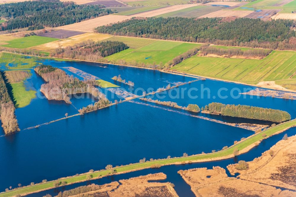 Aerial image Bremervörde - Riparian areas and flooded flood meadows due to a river bed leading to flood levels of Oste in Bremervoerde in the state Lower Saxony, Germany