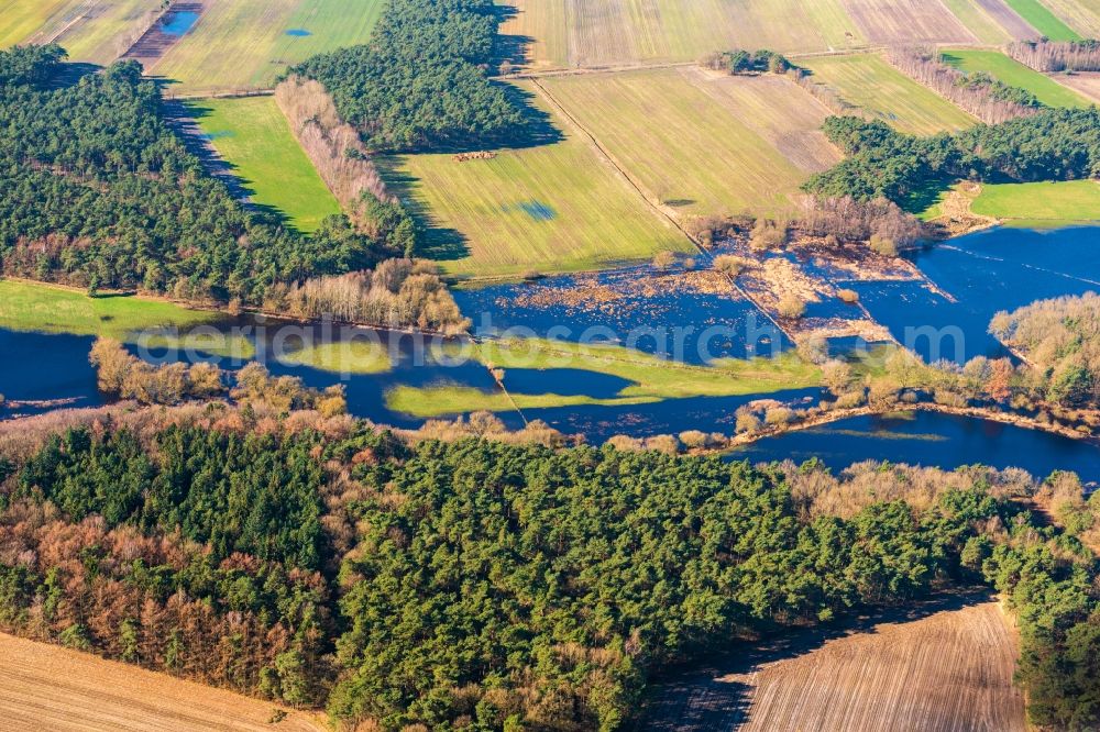 Sandbostel from the bird's eye view: Riparian areas and flooded flood meadows due to a river bed leading to flood levels Oste in Sandbostel in the state Lower Saxony, Germany