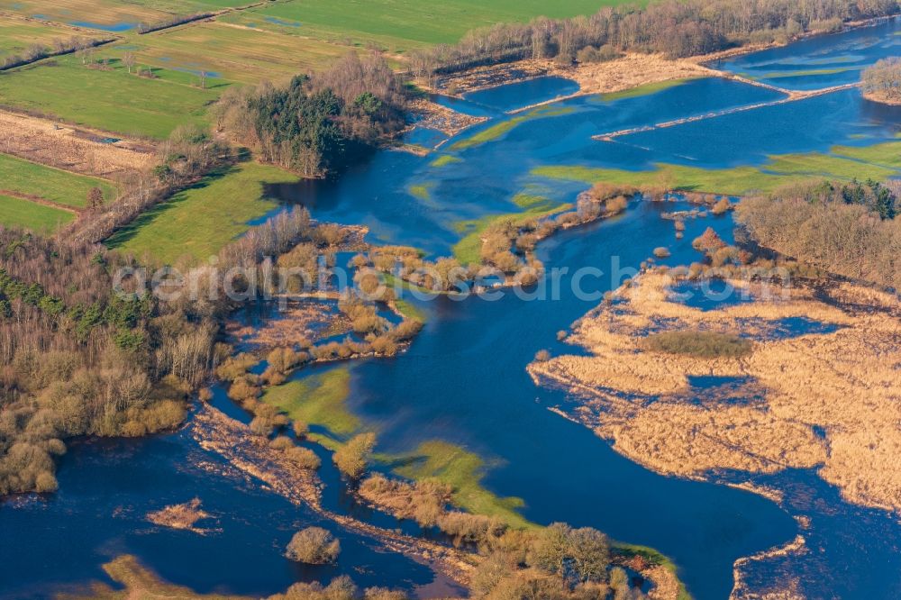 Aerial photograph Sandbostel - Riparian areas and flooded flood meadows due to a river bed leading to flood levels Oste in Sandbostel in the state Lower Saxony, Germany