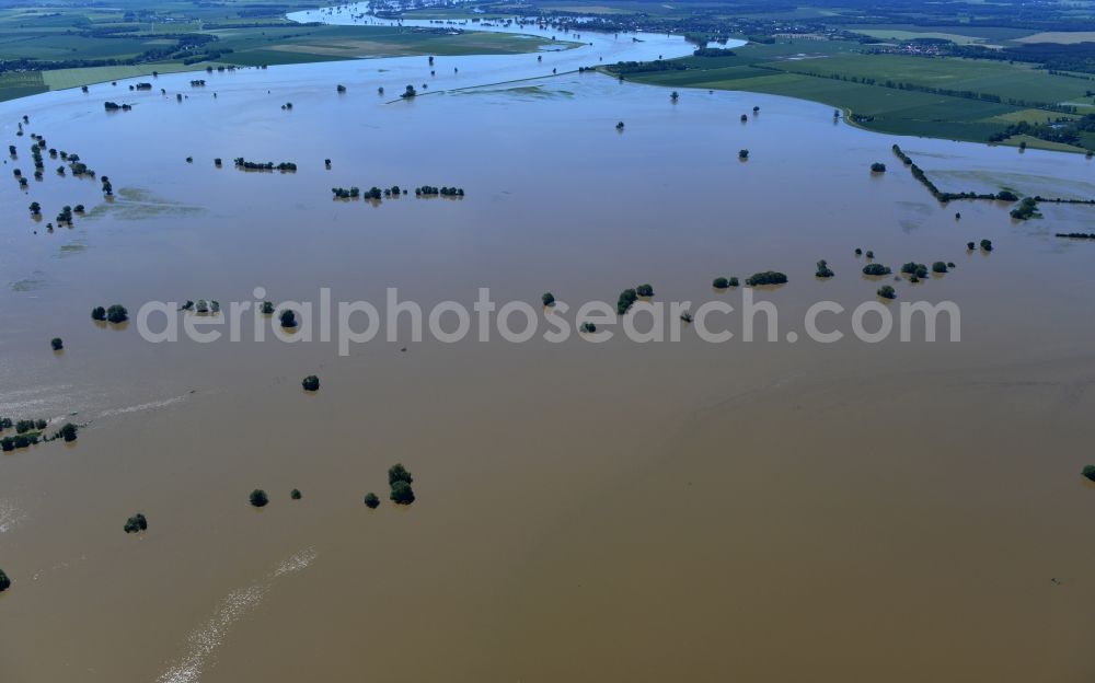 Aerial photograph Schützberg - Flooded landscape with flood level - situation by flooding, dam failure, and crossing the River Elbe at Schützberg in Saxony-Anhalt