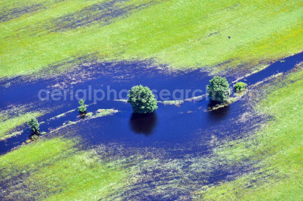 Ostseebad Graal-Müritz from the bird's eye view: Das durch überdurchschnittlichen Regen und Grundwassereinfluß überflutete Landschaftsschutzgebiet “Tabakwiesen” bei Graal-Müritz in Mecklenburg-Vorpommern. Flooded landscape conservation area tobacco fields near by Graal-Müritz in Mecklenburg-Western Pomerania.