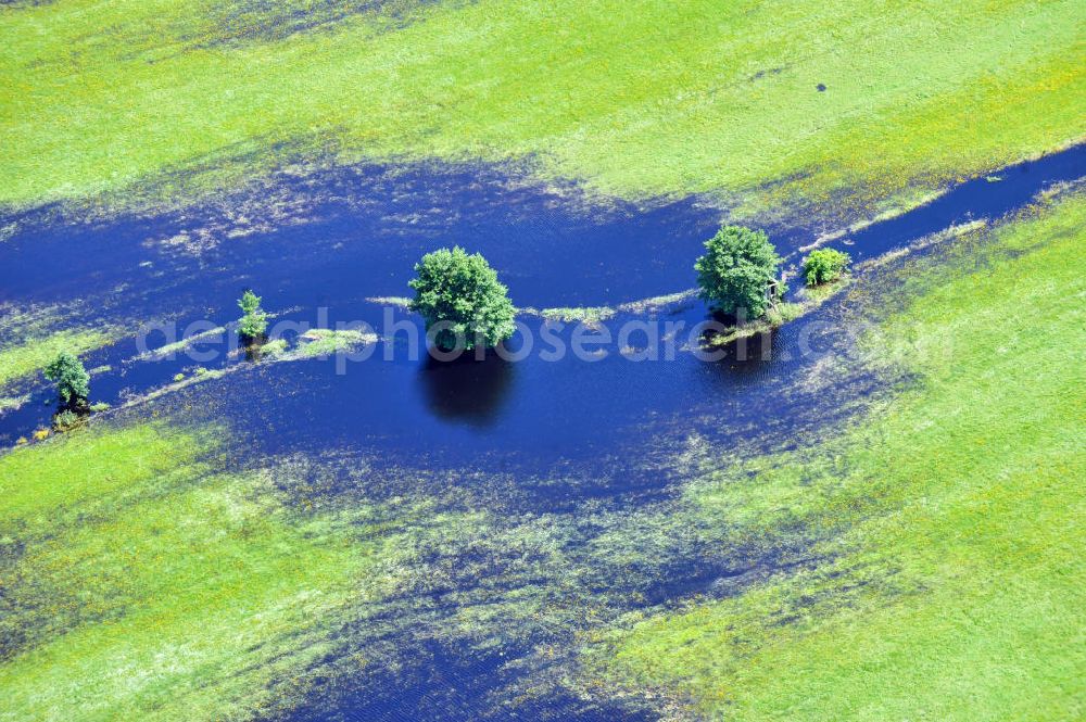 Aerial photograph Ostseebad Graal-Müritz - Das durch überdurchschnittlichen Regen und Grundwassereinfluß überflutete Landschaftsschutzgebiet “Tabakwiesen” bei Graal-Müritz in Mecklenburg-Vorpommern. Flooded landscape conservation area tobacco fields near by Graal-Müritz in Mecklenburg-Western Pomerania.