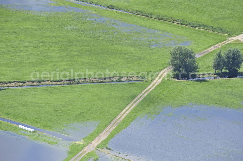 Poggelow from above - Überflutung von Wiesen bei einem Melorationsgraben in Mecklenburg-Vorpommern. Flooding of meadows at a melioration trench in Mecklenburg-Western Pomerania.