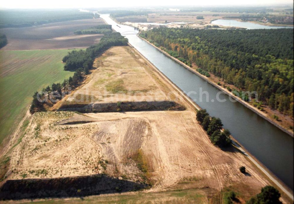 Aerial image Detershagen - Blick auf die Überflutungsflächen am Elbe-Havel-Kanal zwischen Niegripp und Detershagen.