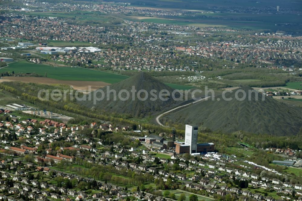 Aerial photograph Loos-en-Gohelle - Layers of a mining waste dump in Loos-en-Gohelle in Nord-Pas-de-Calais Picardy, France