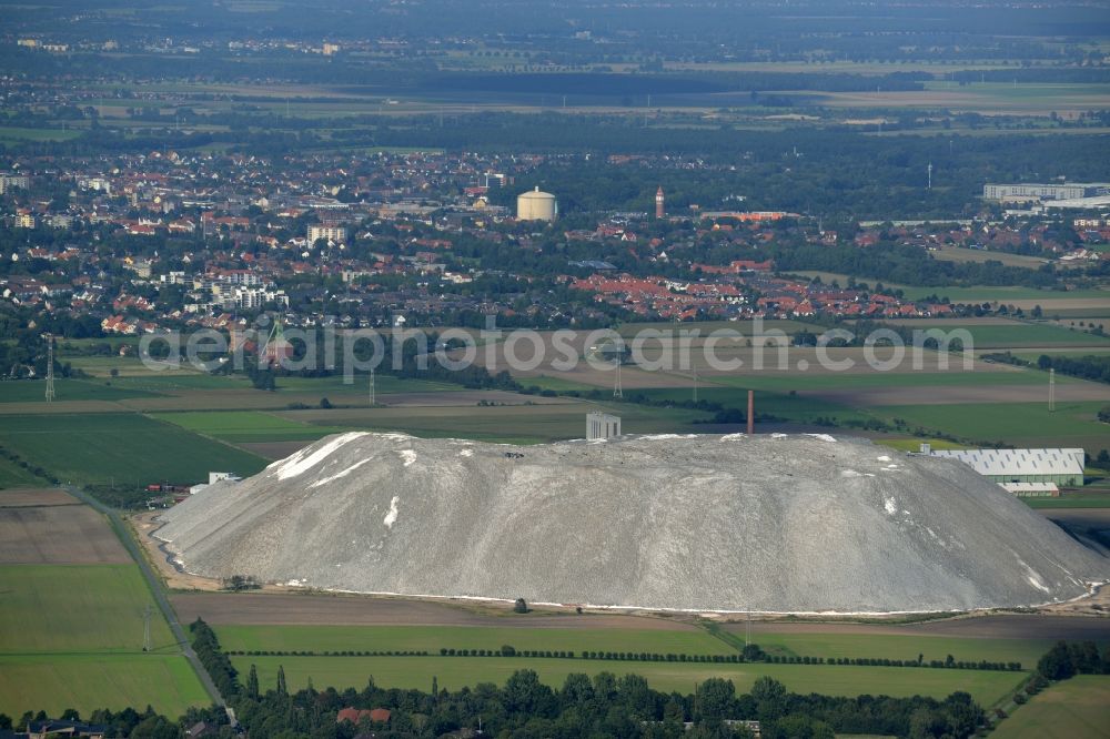 Sehnde from above - Site of the mining stockpile for potash and salt production Bergmannssegen, Schacht Hugo, in the district Ilten in Sehnde in the state Lower Saxony, Germany