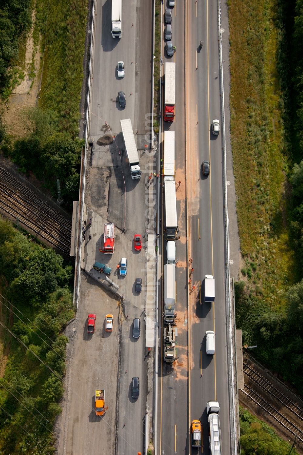 Aerial image Hamm Rhynern - Salvage and cleanup after a truck - collision on the motorway A2 motorway in Hamm Rhynern in North Rhine-Westphalia