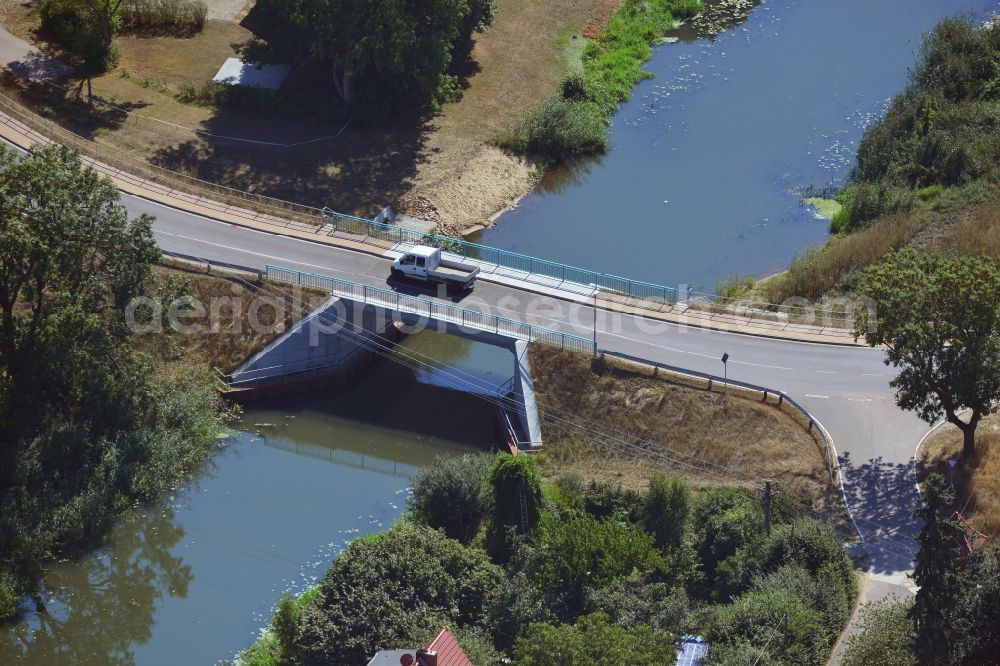 Aerial image Bergzow - The Bergzow bridge over the Old Bergzow Canal in the state Saxony-Anhalt