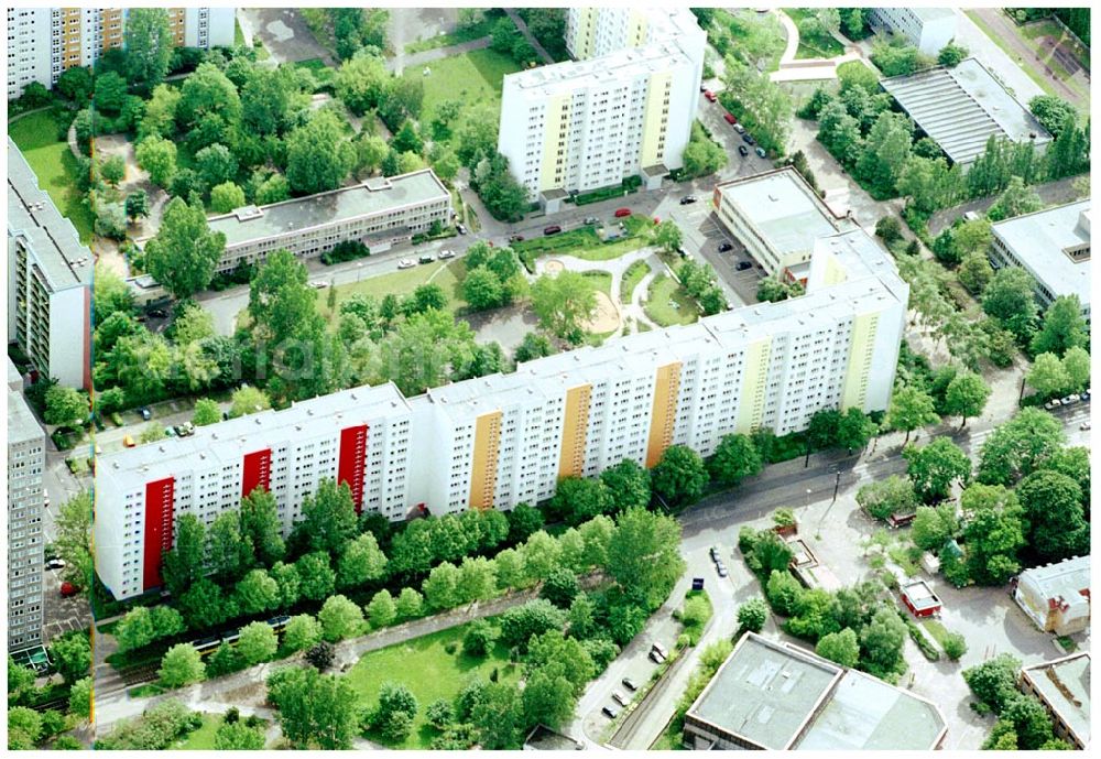 Berlin Lichtenberg from the bird's eye view: 31.05.2004 Berlin Lichtenberg, Blick auf die Gebäude der Rudolf-Seifert-Straße 6-24, 10369 Berlin, der PRIMA Wohnbau Gesellschaft, PRIMA Wohnbauten Privatisierungs-Managemant GmbH Lichtenberg, Kurfürstendamm 32, 10719 Berlin, Tel.: 212497-0, Fax.: 2110170,