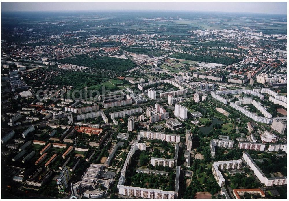 Berlin Lichtenberg from above - 31.05.2004 Berlin Lichtenberg, Blick auf die Gebäude der Rudolf-Seifert-Straße 6-24, 10369 Berlin, der PRIMA Wohnbau Gesellschaft, PRIMA Wohnbauten Privatisierungs-Managemant GmbH Lichtenberg, Kurfürstendamm 32, 10719 Berlin, Tel.: 212497-0, Fax.: 2110170,