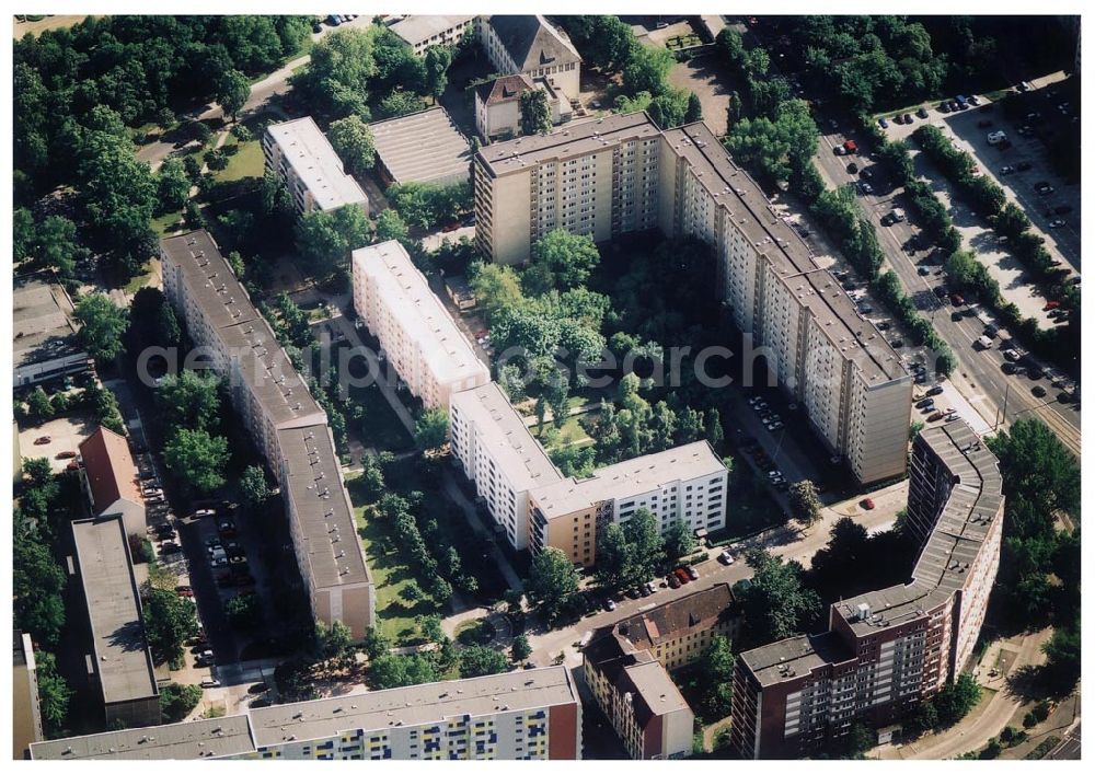 Berlin - Lichtenberg from the bird's eye view: 31.05.2004 Berlin Lichtenberg, Blick auf die Gebäude der Köpitzer Straße 1-11, 10135 Berlin, der PRIMA Wohnbau Gesellschaft, PRIMA Wohnbauten Privatisierungs-Managemant GmbH Lichtenberg, Kurfürstendamm 32, 10719 Berlin, Tel.: 212497-0, Fax.: 2110170,