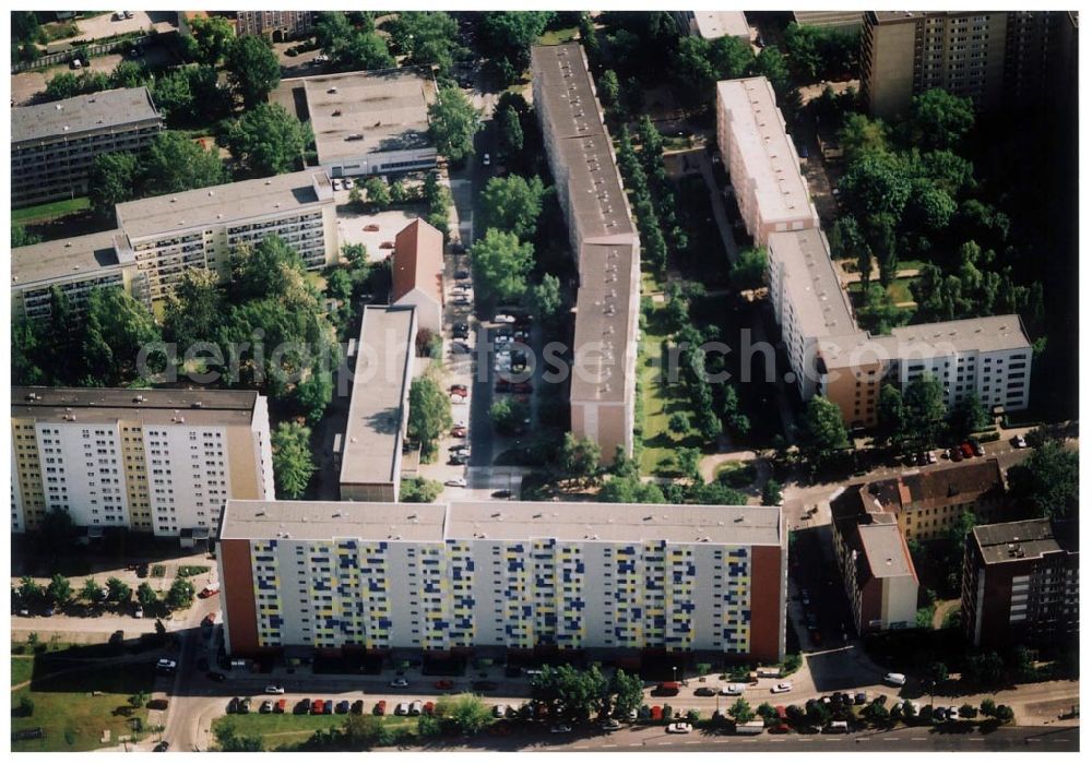 Aerial image Berlin - Lichtenberg - 31.05.2004 Berlin Lichtenberg, Blick auf die Gebäude der Köpitzer Straße 1-11, 10135 Berlin, der PRIMA Wohnbau Gesellschaft, PRIMA Wohnbauten Privatisierungs-Managemant GmbH Lichtenberg, Kurfürstendamm 32, 10719 Berlin, Tel.: 212497-0, Fax.: 2110170,