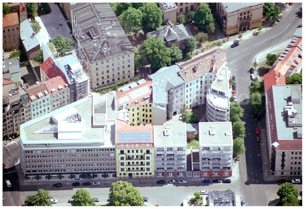 Aerial image Berlin Mitte - 31.05.2004 Berlin Mitte, Blick auf die Gebäude der Hessische Straße 11, 10115 Berlin, der PRIMA Wohnbau Gesellschaft, PRIMA Wohnbauten Privatisierungs-Managemant GmbH Lichtenberg, Kurfürstendamm 32, 10719 Berlin, Tel.: 212497-0, Fax.: 2110170,