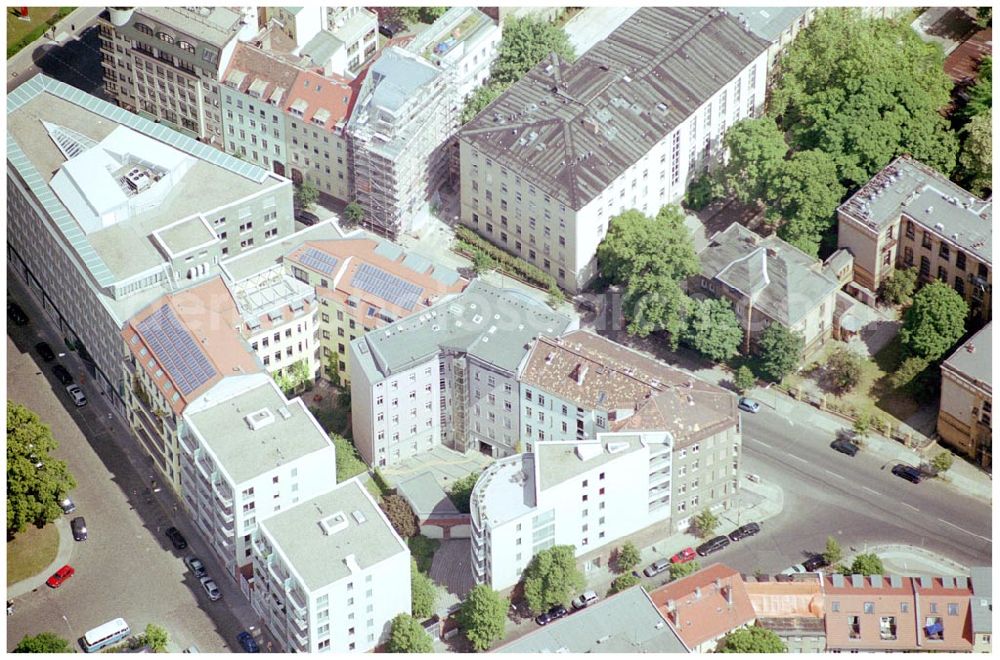 Berlin Mitte from above - 31.05.2004 Berlin Mitte, Blick auf die Gebäude der Hessische Straße 11, 10115 Berlin, der PRIMA Wohnbau Gesellschaft, PRIMA Wohnbauten Privatisierungs-Managemant GmbH Lichtenberg, Kurfürstendamm 32, 10719 Berlin, Tel.: 212497-0, Fax.: 2110170,