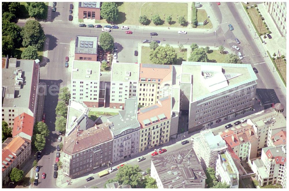 Aerial image Berlin Mitte - 31.05.2004 Berlin Mitte, Blick auf die Gebäude der Hessische Straße 11, 10115 Berlin, der PRIMA Wohnbau Gesellschaft, PRIMA Wohnbauten Privatisierungs-Managemant GmbH Lichtenberg, Kurfürstendamm 32, 10719 Berlin, Tel.: 212497-0, Fax.: 2110170,