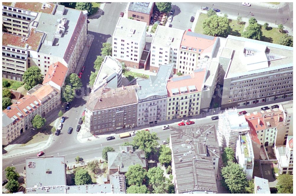 Aerial photograph Berlin Mitte - 31.05.2004 Berlin Mitte, Blick auf die Gebäude der Hessische Straße 11, 10115 Berlin, der PRIMA Wohnbau Gesellschaft, PRIMA Wohnbauten Privatisierungs-Managemant GmbH Lichtenberg, Kurfürstendamm 32, 10719 Berlin, Tel.: 212497-0, Fax.: 2110170,