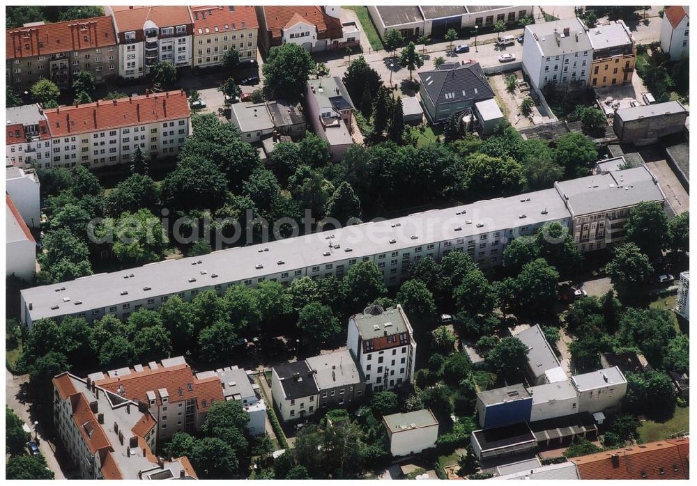 Aerial image Berlin Lichtenberg - 31.05.2004 Berlin Lichtenberg, Blick auf die Gebäude der Stienitzseestraße 27, 12489 Berlin, Adlershof, der PRIMA Wohnbau Gesellschaft, PRIMA Wohnbauten Privatisierungs-Managemant GmbH Lichtenberg, Kurfürstendamm 32, 10719 Berlin, Tel.: 212497-0, Fax.: 2110170,